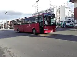 Mercedes Intouro en gare routière de Massy - Palaiseau.