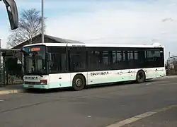 Le S 315 NF no&nbsp;H175 sur la ligne 7 à la gare de Plaisir - Grignon.