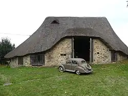 La grange ovalaire.