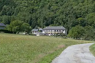 Habitations du hameau des Champs.