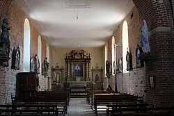 La nef et le chœur.