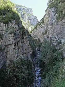 Marmites creusées par l'Estéron.