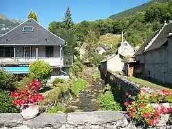 Le ruisseau de Lez en amont