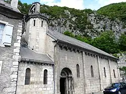 L'église Saint-Béat-Saint-Privat.