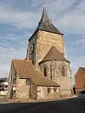 Extérieur : l'abside et la tour.