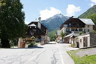 Saint-Colomban-des-Villards, au cœur de la vallée des Villards.