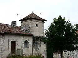 Maison ancienne à côté de l'église.