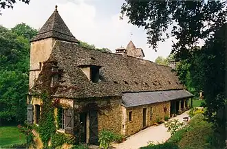 Le château de Cipières.