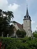 Une vue de la tour carrée du XIIe&nbsp;siècle.