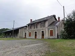 La gare de Saclas - Saint-Cyr en 2012.