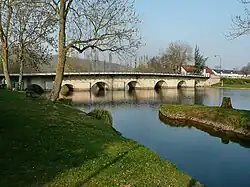 Pont sur le Loir.