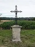 Croix sur la D 18 à hauteur d'Outre, calvaire de la famille Berriot-Milon.