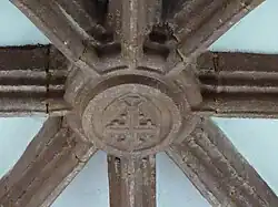 La clé de voute du chœur.