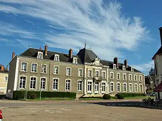 Ancien couvent des augustins(mairie actuelle).