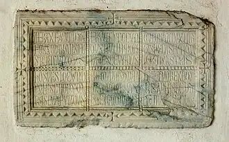 Épitaphe de l'abbé Raymond II (+&nbsp;1196).