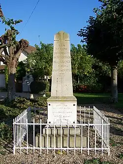 Le monument aux morts.