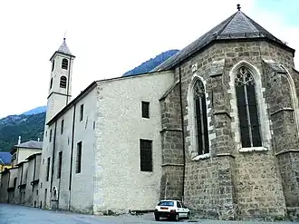 Le chevet et l'ancienne sacristie.
