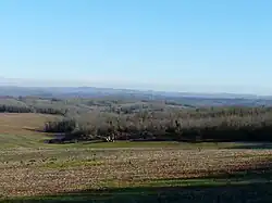 À Saint-Jory-las-Bloux, vers Lalauvie.