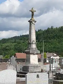 Monument aux morts.