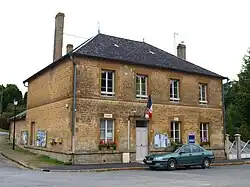 La mairie de Saint-Loup-Terrier.