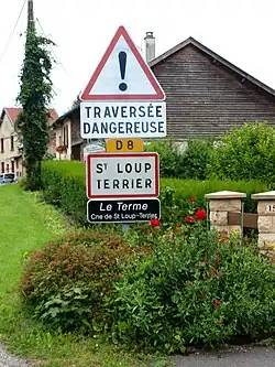 Entrée du village en venant de Guincourt.