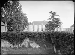 Le château de Blanville entre 1900 et 1920.