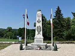 Le monument aux morts.