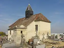 Vue d'une église de biais