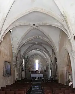 La nef de l'église.