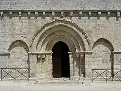 Le portail de l'église.