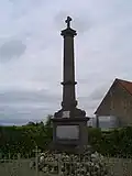 Le monument aux morts.