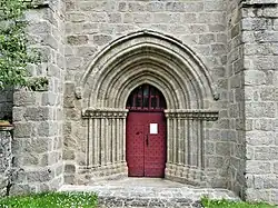 Le portail de l'église.