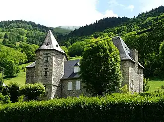 Le château de Saint-Paul-d'Oueil.