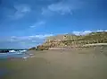 Le fort de Penthièvre vu de la plage du Pouladen.