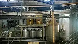 Vue détaillée de l'alambic à repasse John Dore 2