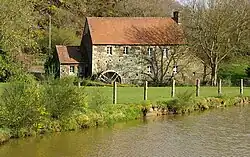 Moulin dans le vallon des Vaux, Saint-Pierre d'Entremont
