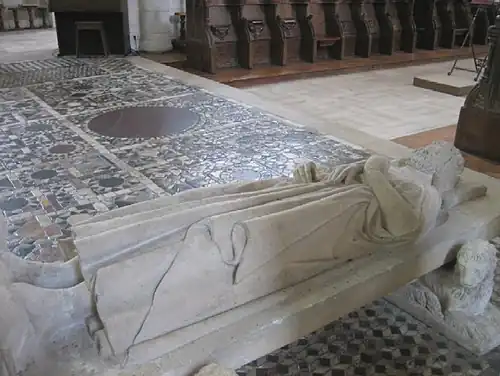 Gisant de Philippe&nbsp;Ier, abbaye de Saint-Benoît-sur-Loire, XIIIe&nbsp;siècle.