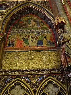 Décor au revers de la façade.