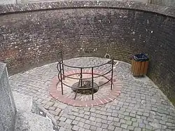 La fontaine Sainte-Isbergues.