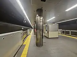 Quai de la ligne Sakaisuji