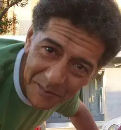 Salah Aougrout interprète Sultan Achour