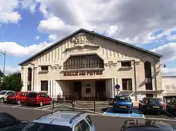 La salle des fêtes avant rénovation (1930).