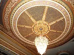 Plafonnier de la rotonde.