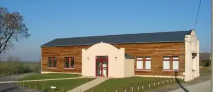 Salle communale (rénovée en 2004).