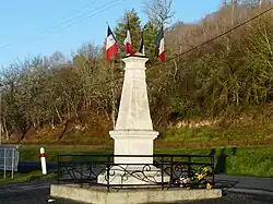 Le monument aux morts.