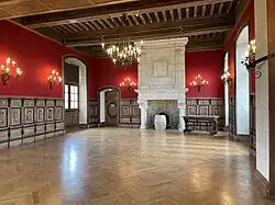 Salon et cheminée de l'aile Renaissance