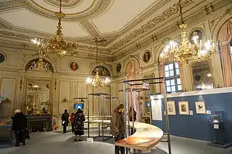 Salon des peintures, premier étage.