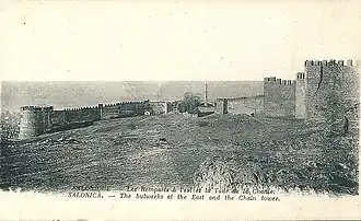 Au tournant de la Première Guerre mondiale.