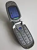 Samsung SGH-X480 (clamshell).