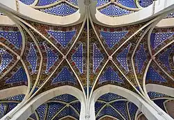 Le plafond de la nef.